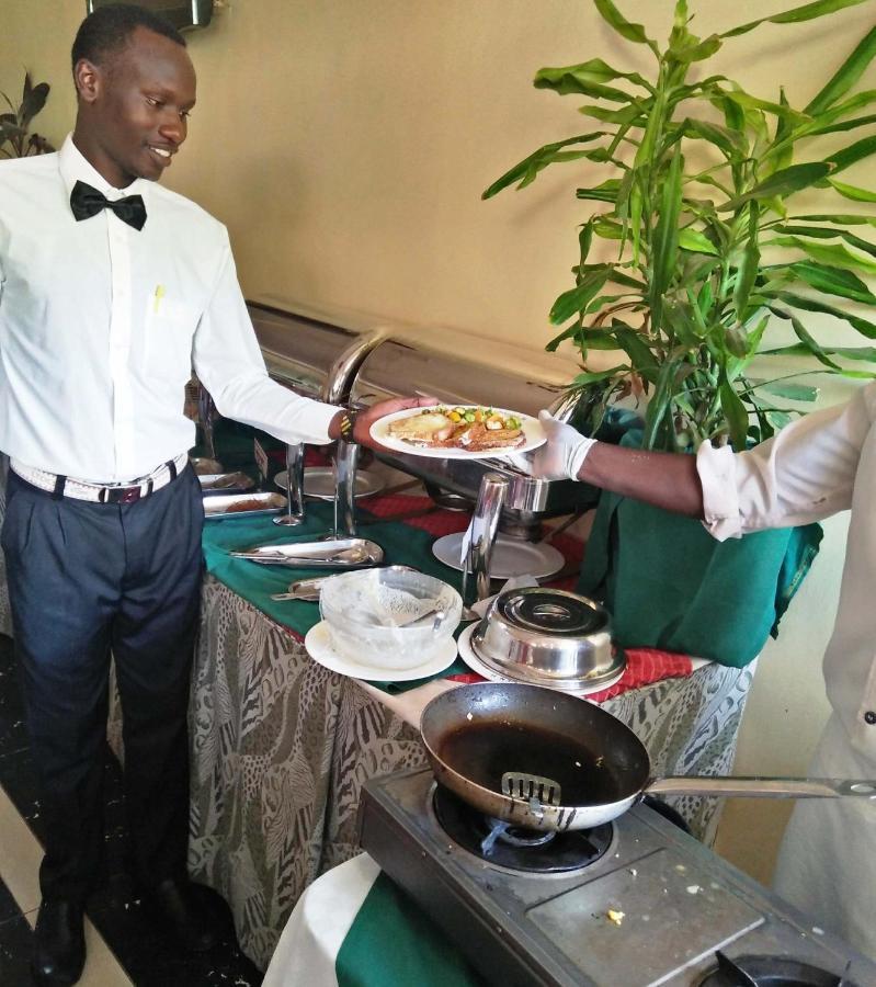 Bomen Hotel Isiolo Extérieur photo