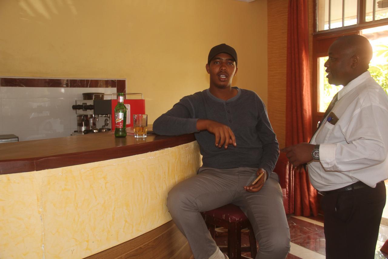 Bomen Hotel Isiolo Extérieur photo
