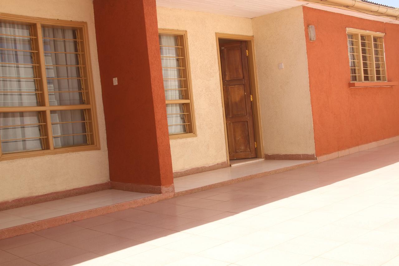 Bomen Hotel Isiolo Extérieur photo