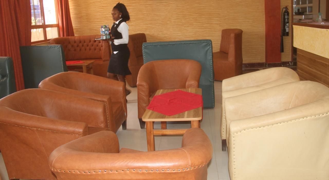 Bomen Hotel Isiolo Extérieur photo