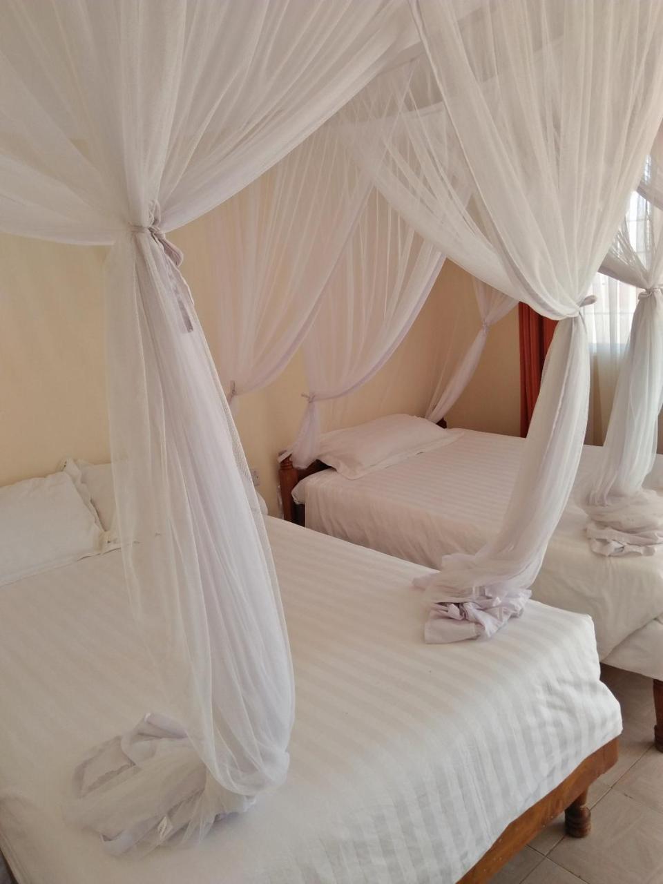 Bomen Hotel Isiolo Extérieur photo