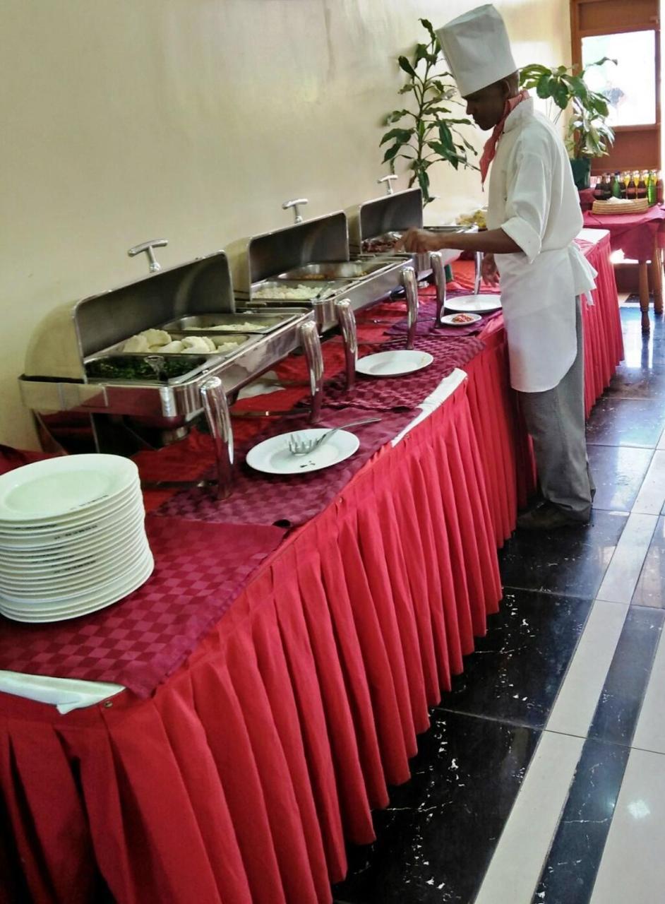Bomen Hotel Isiolo Extérieur photo
