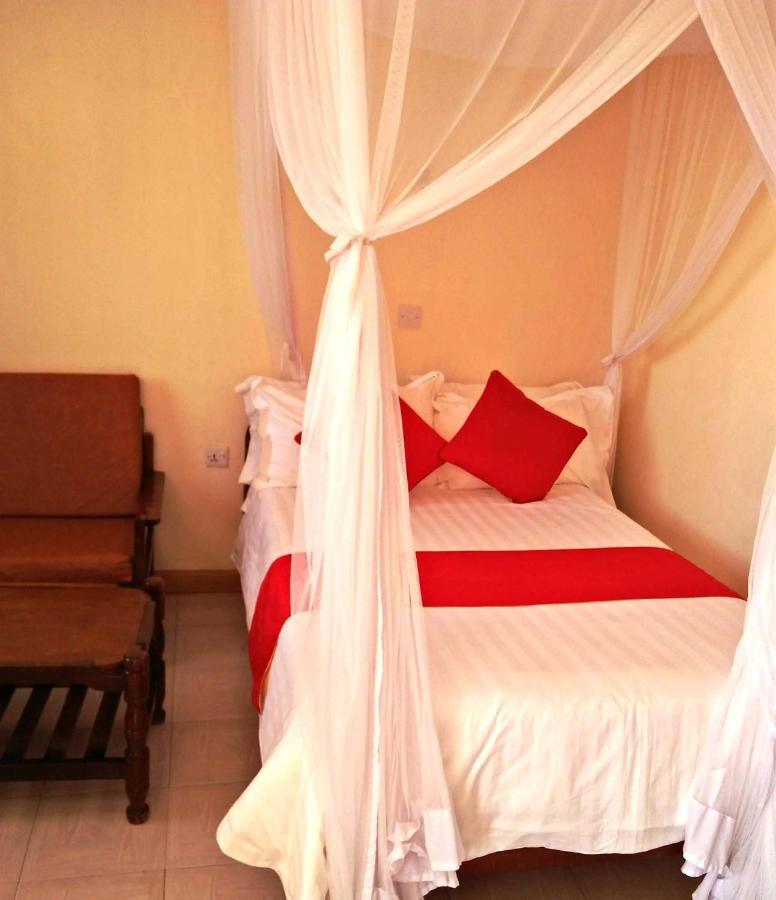 Bomen Hotel Isiolo Extérieur photo